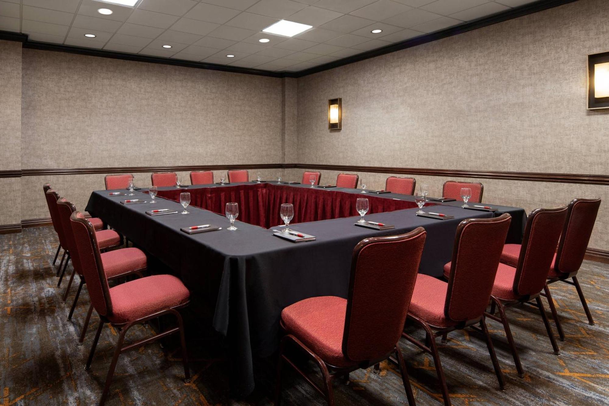 Marriott Riverside At The Convention Center Bagian luar foto