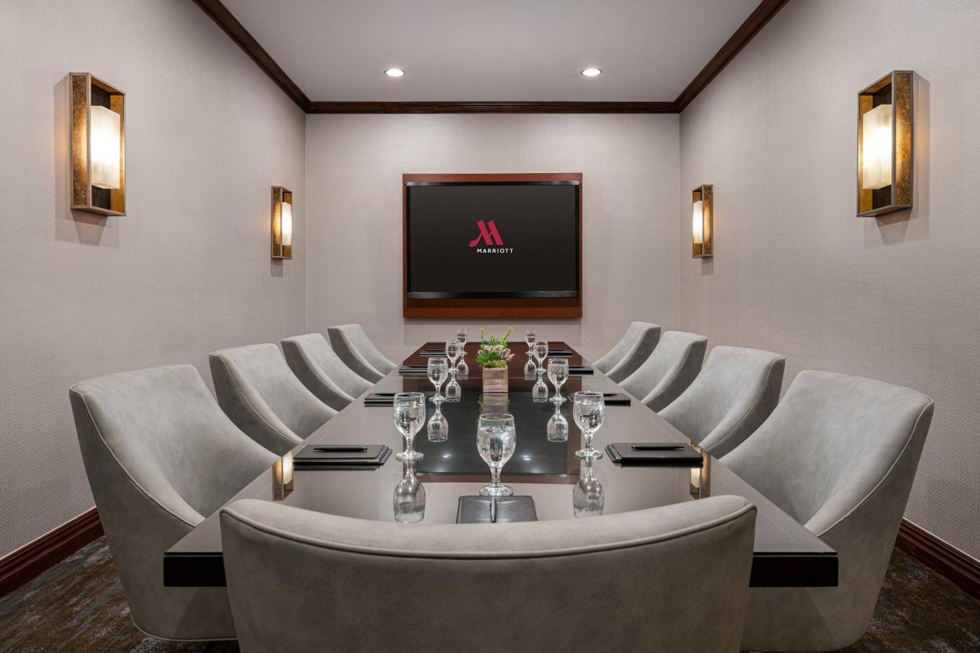 Marriott Riverside At The Convention Center Bagian luar foto
