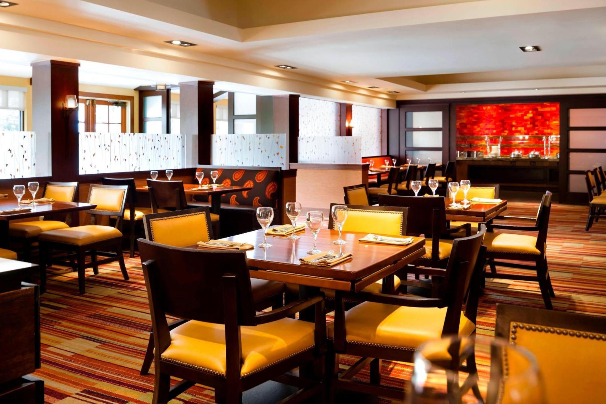 Marriott Riverside At The Convention Center Bagian luar foto