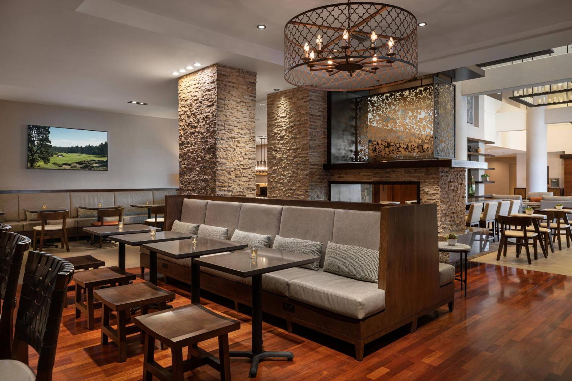 Marriott Riverside At The Convention Center Bagian luar foto